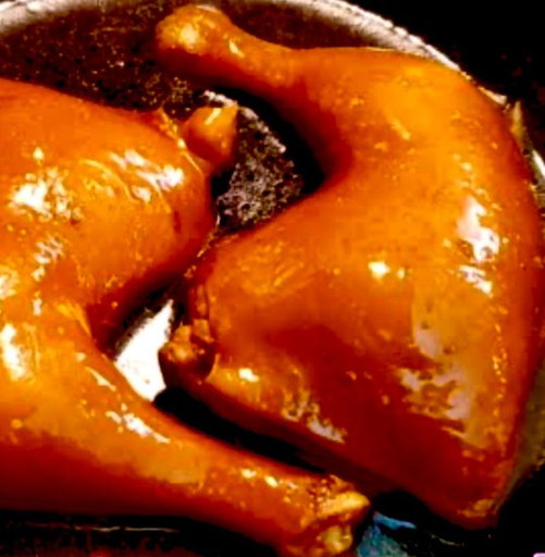 [ROA008R1] Poached Soy Sauce Chicken Leg (350g)